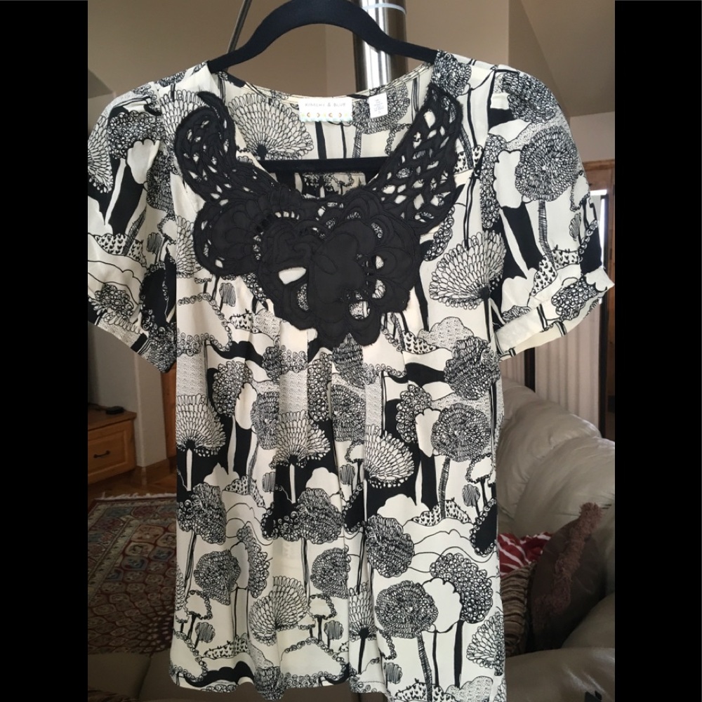 Kimchi & Blue (Urban Outfitters) Size S Silk Top